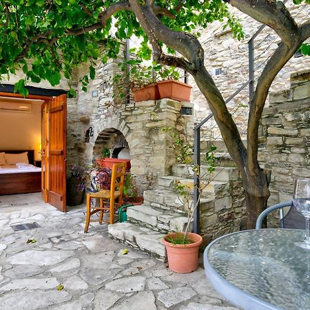 Annis House Hotell Lefkara Eksteriør bilde