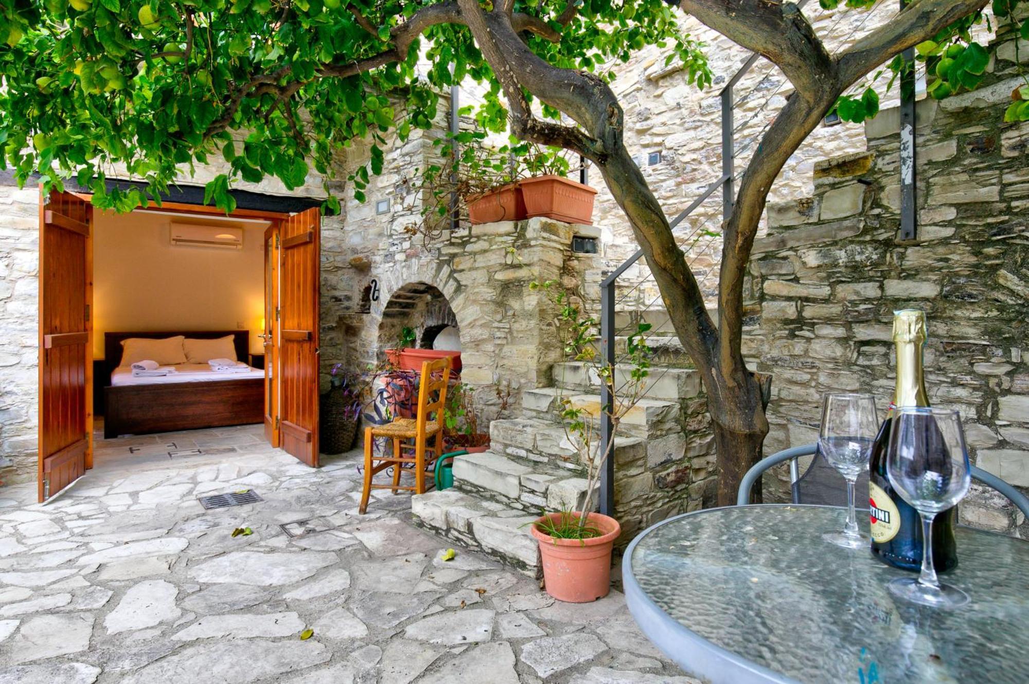 Annis House Hotell Lefkara Eksteriør bilde