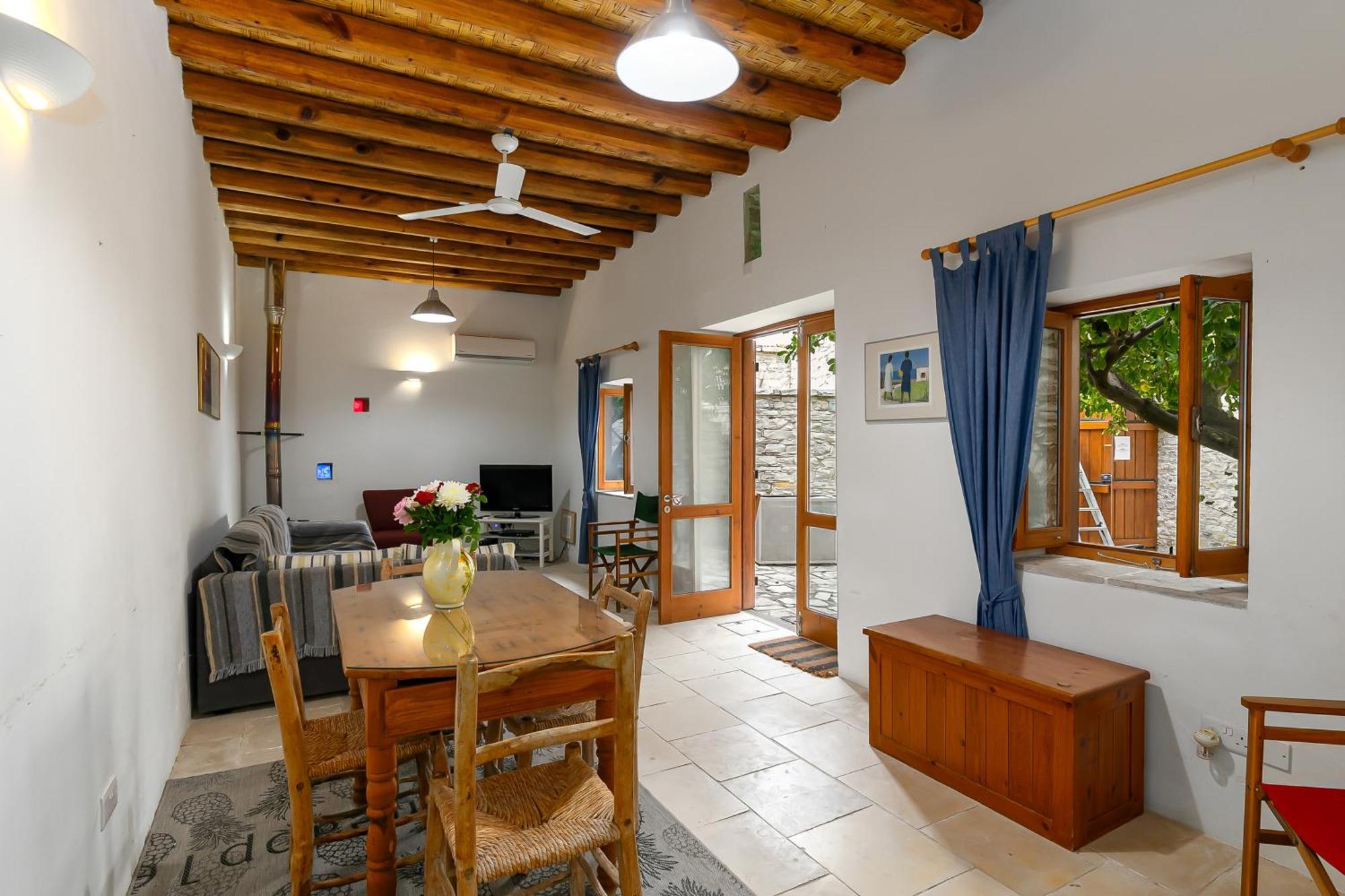 Annis House Hotell Lefkara Eksteriør bilde